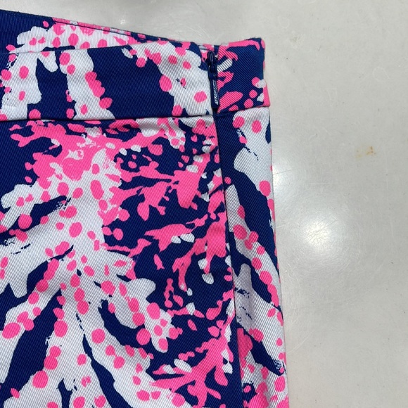 Lilly Pultizer Hazelle Stretch Short - Picture 3 of 5